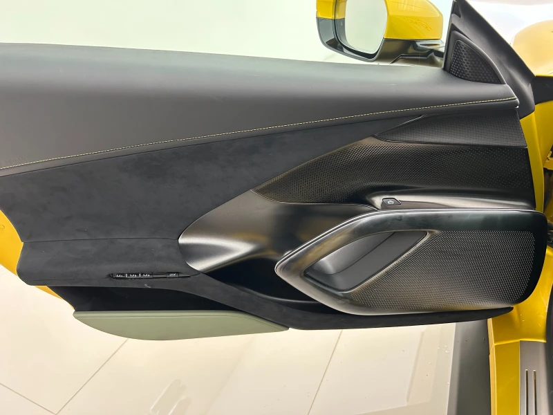 Ferrari 812 Superfast 12 Cilindri, снимка 10 - Автомобили и джипове - 52476451