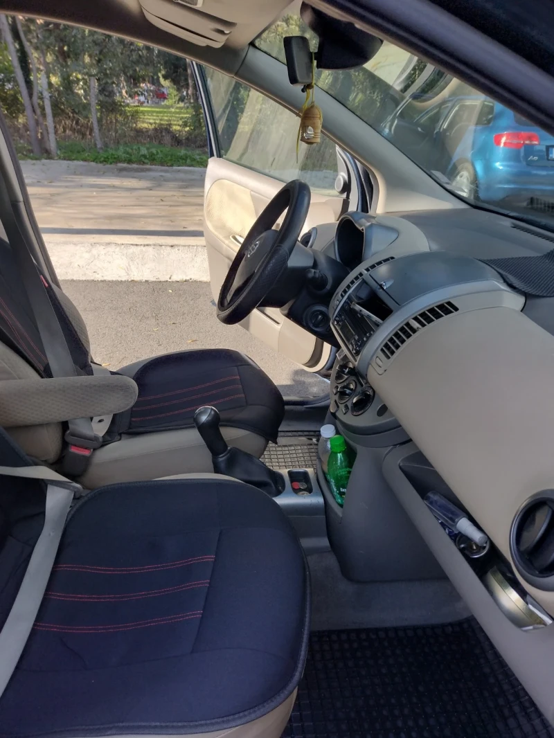 Nissan Note 1.4, снимка 2 - Автомобили и джипове - 52586432