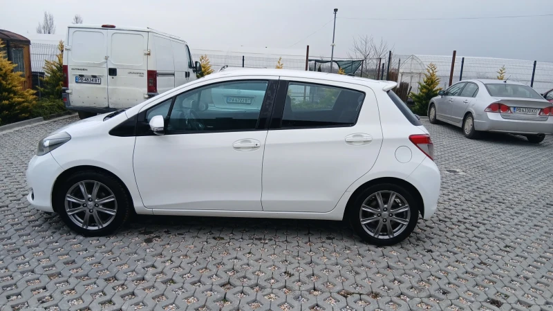 Toyota Yaris 1.33, снимка 6 - Автомобили и джипове - 53431256
