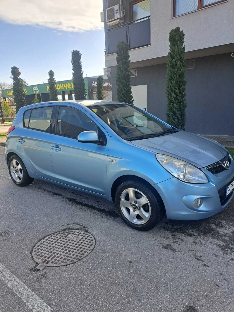 Hyundai I20, снимка 3 - Автомобили и джипове - 53572518