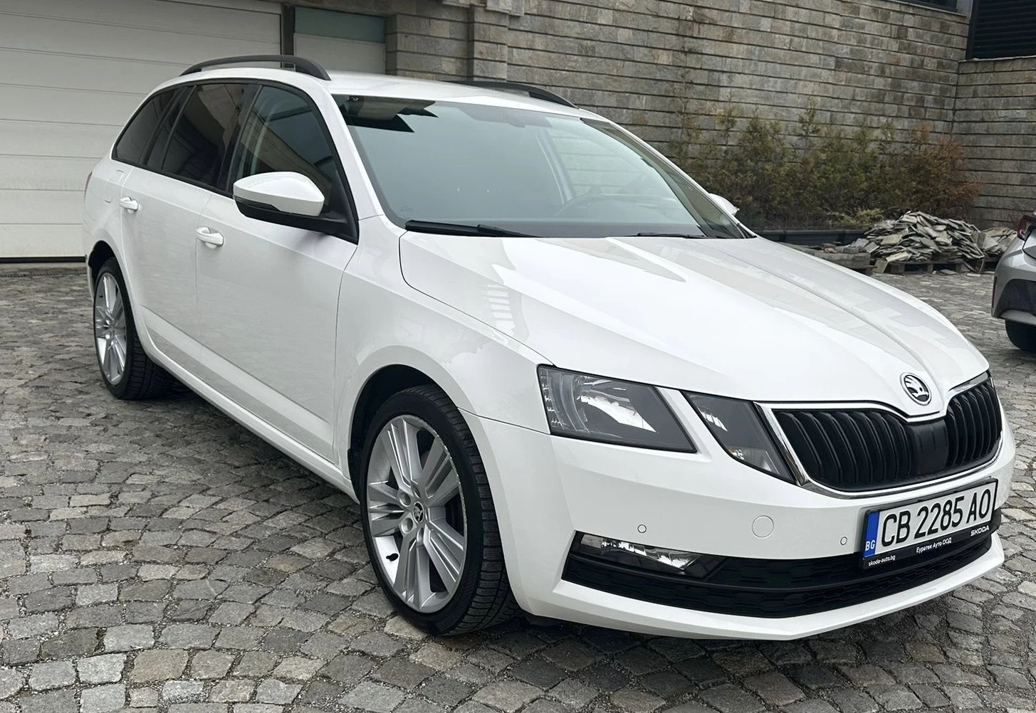 Skoda Octavia TDI DSG 4x4 - изображение 3