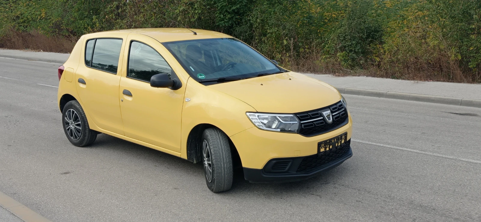 Dacia Sandero  - изображение 2