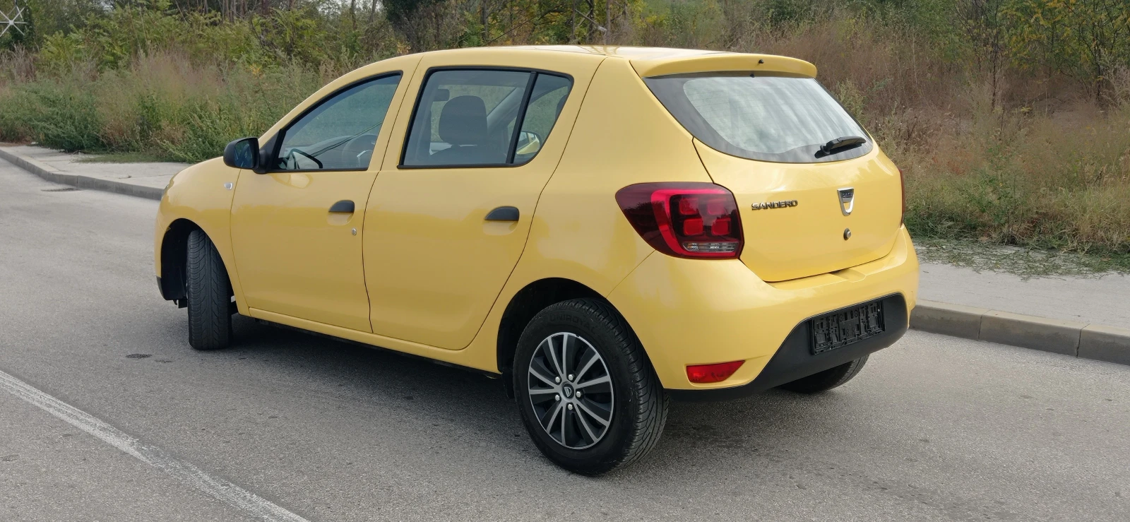 Dacia Sandero  - изображение 6
