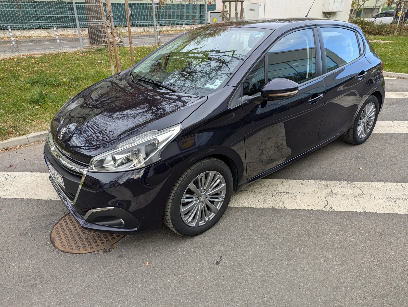 Peugeot 208 PureTech - изображение 2