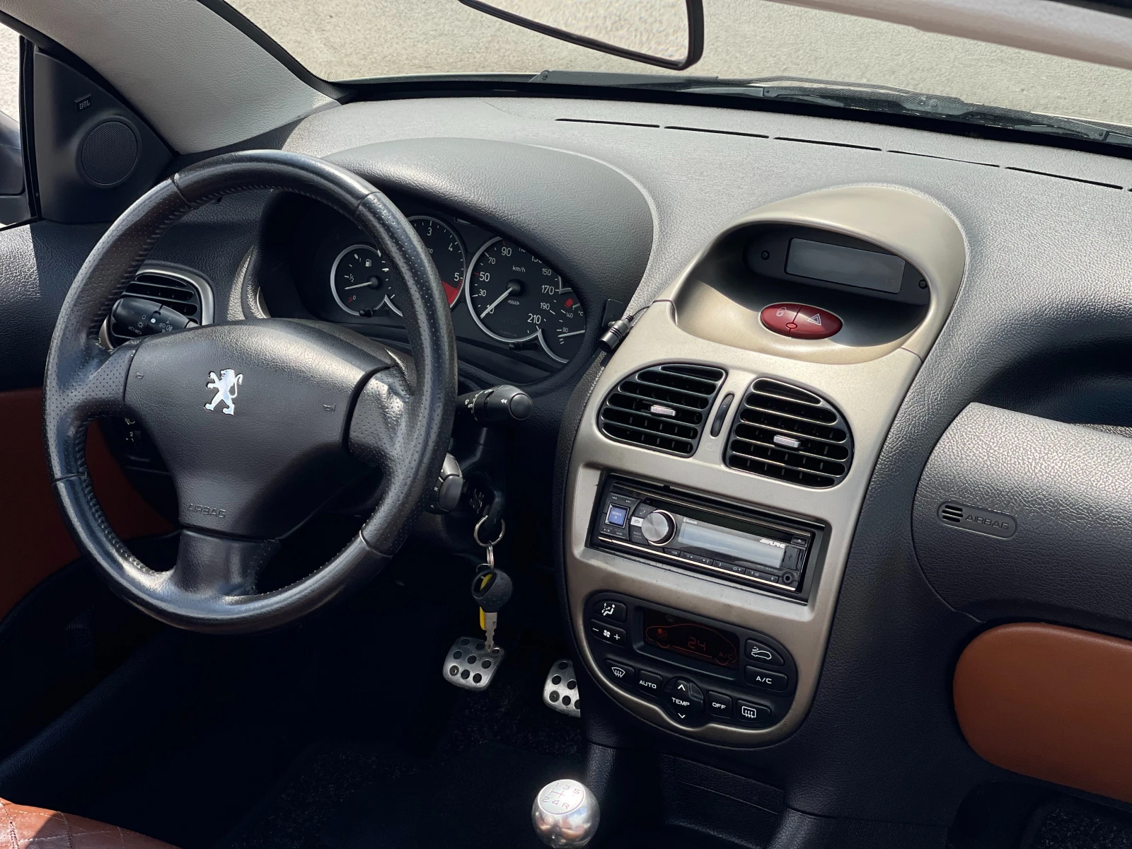 Peugeot 206 cc 1.6HDi Roland Garros Edition | Mobile.bg — изображение 14