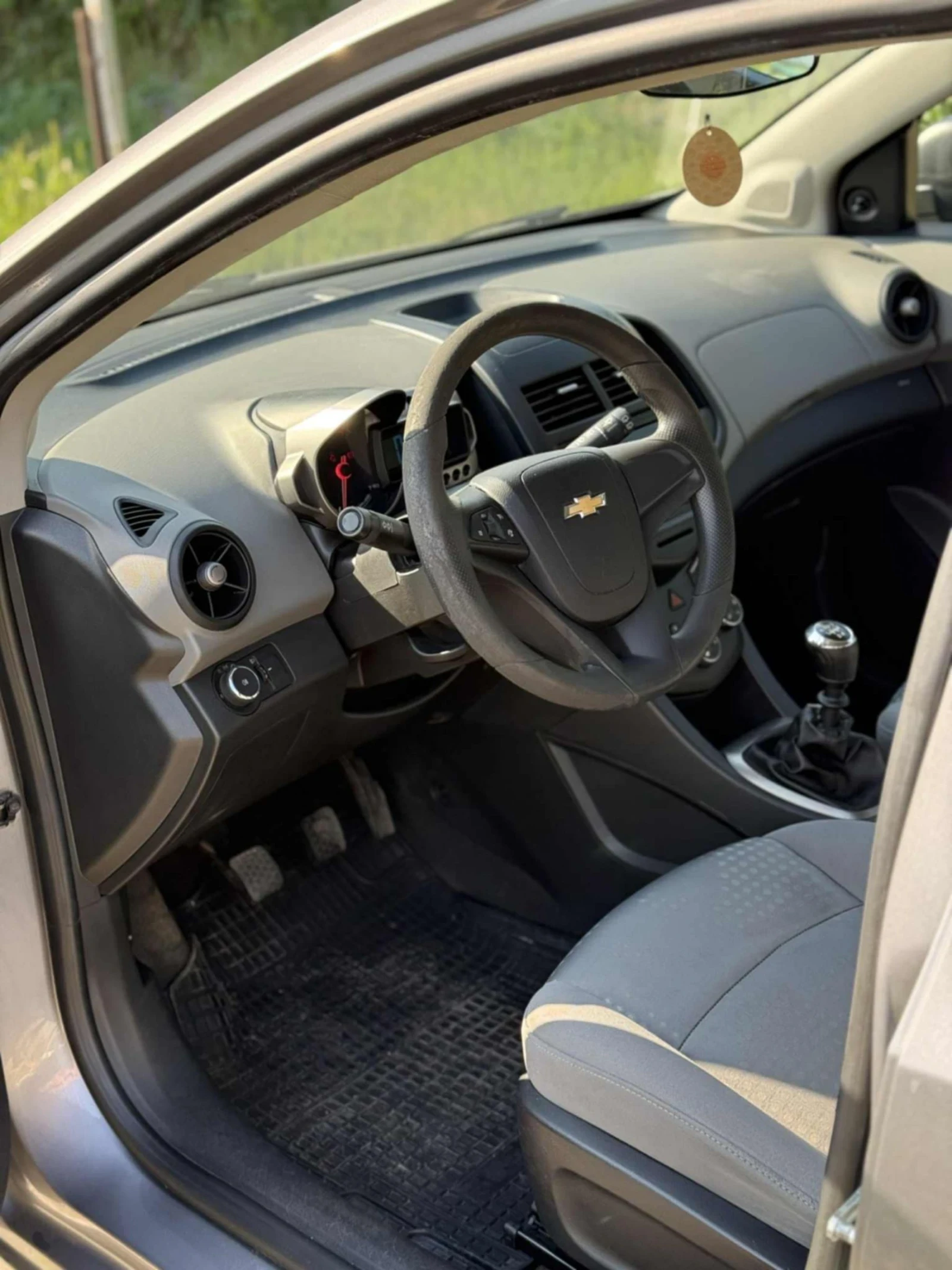 Chevrolet Aveo  - изображение 6