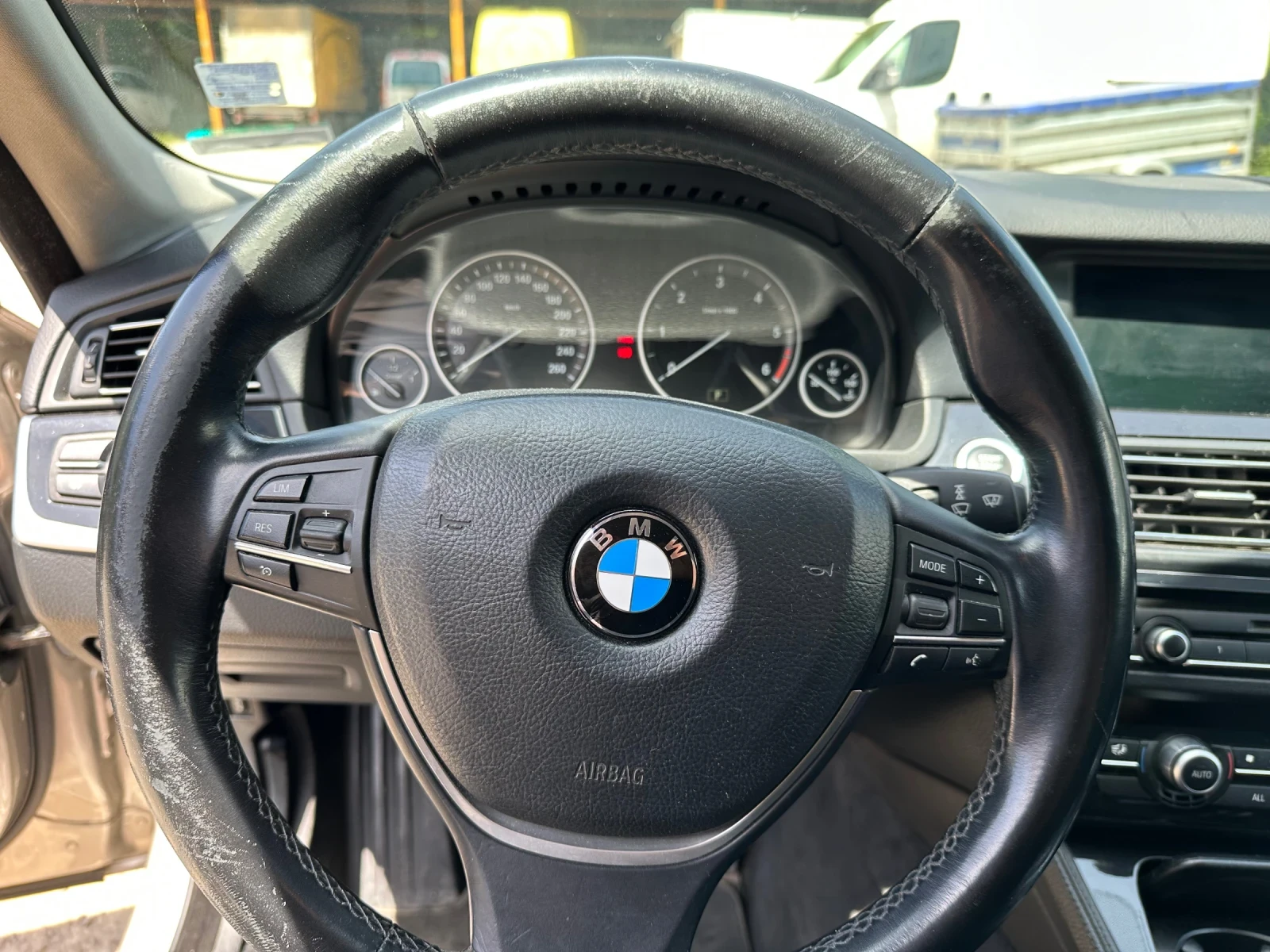 BMW 530 F11 | Mobile.bg   11