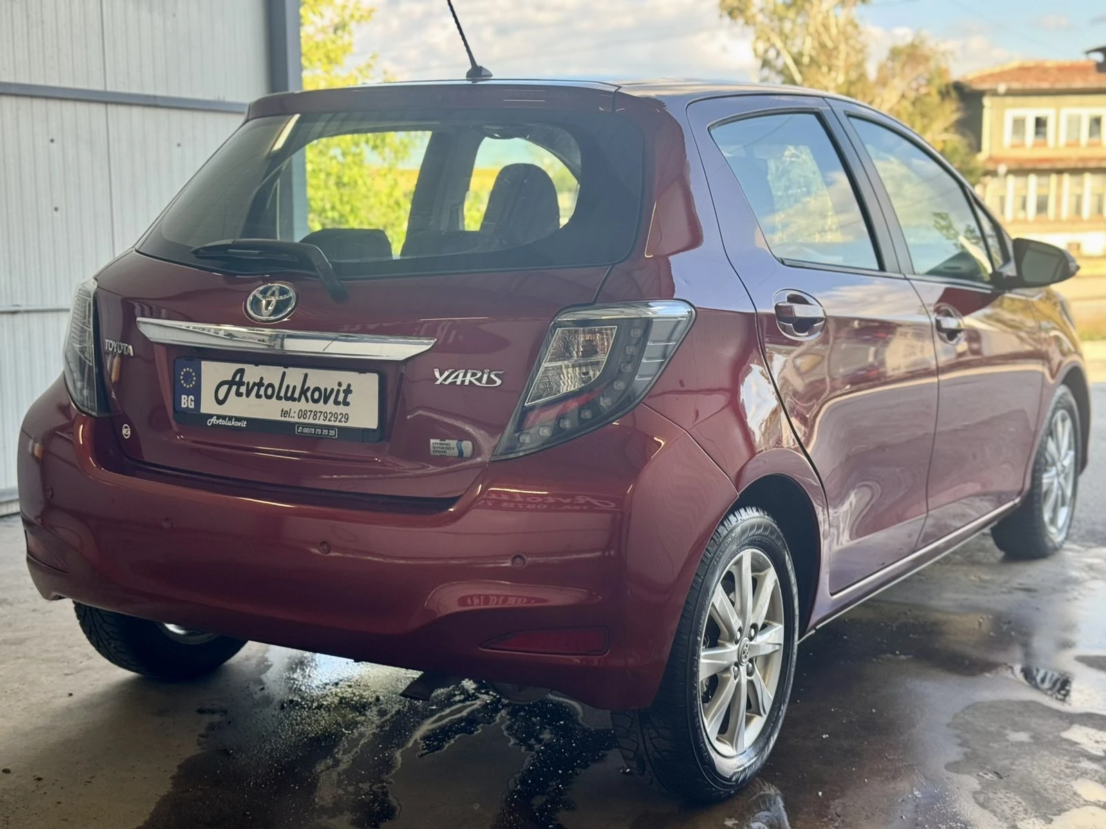 Toyota Yaris 1.5 HYBRID - изображение 6
