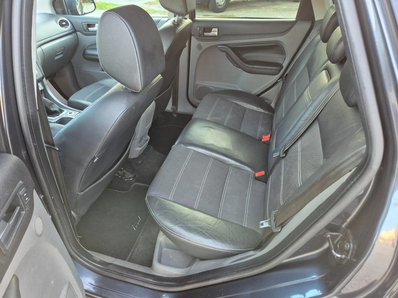 Ford Focus 2.0i-ГАЗ-Италия | Mobile.bg — изображение 9