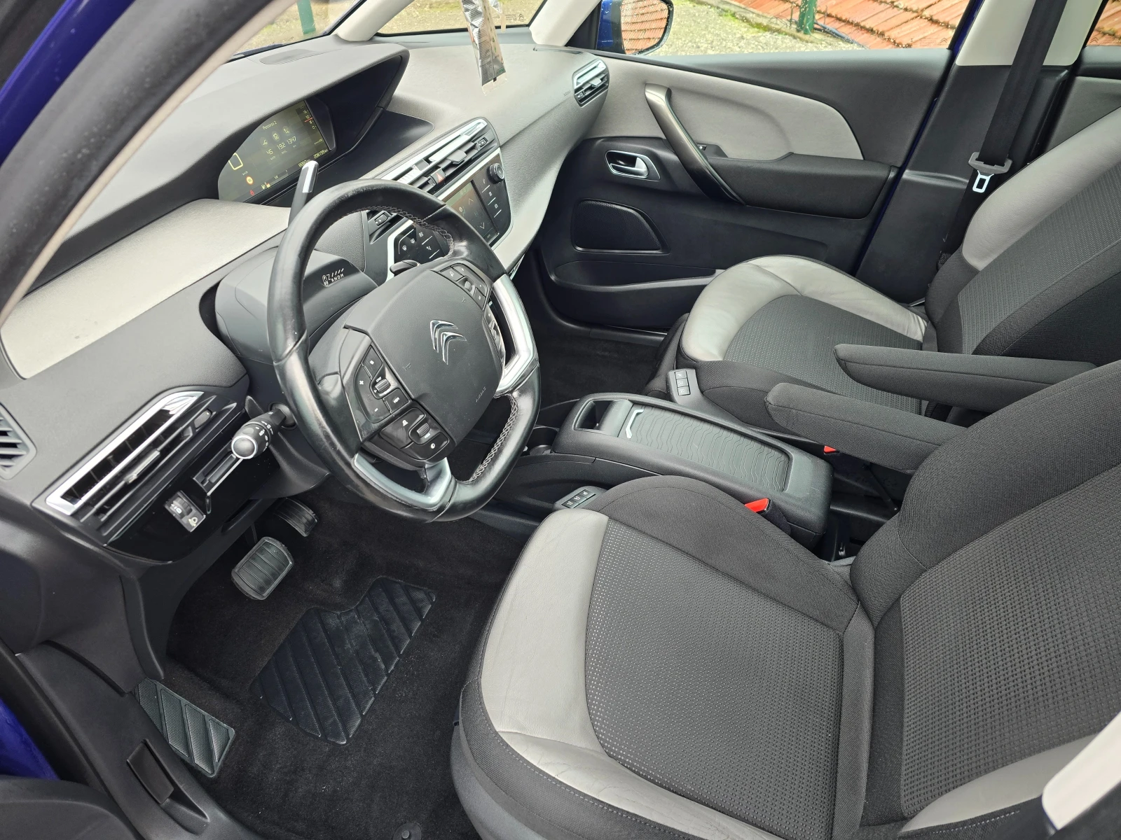 Citroen C4 Picasso 1.6HDi-Масаж= 360Камери, Фулл - изображение 10