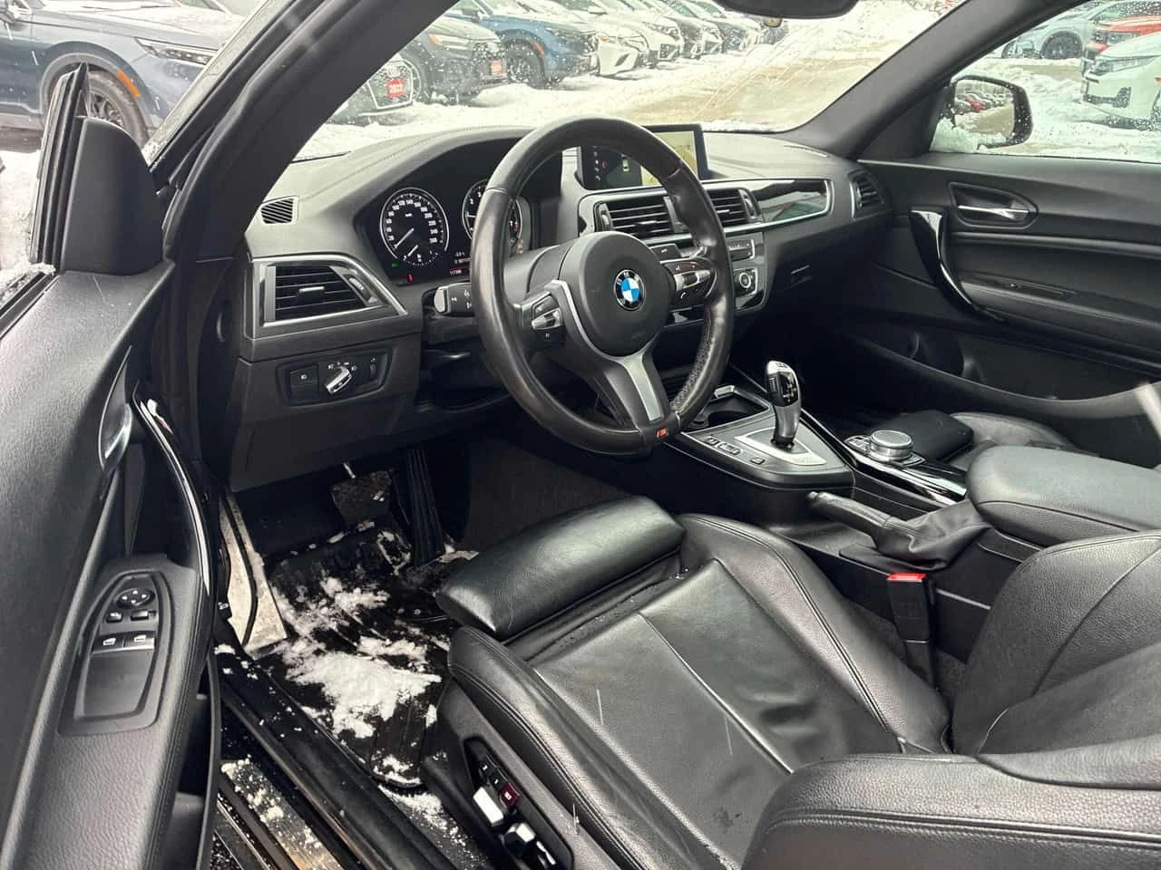 BMW 230 i xDrive * CARFAX * ПОДГРЕВИ* ШИБИДАХ - изображение 9