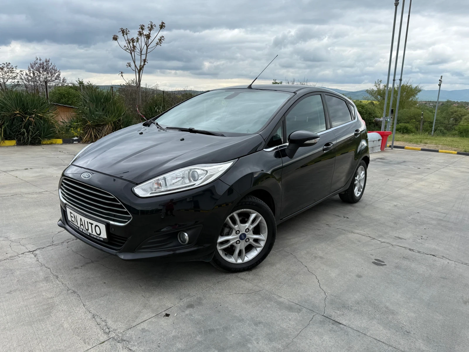 Ford Fiesta  1.5TDCI* TITANIUM* EURO 6* COC* KTEO* 
