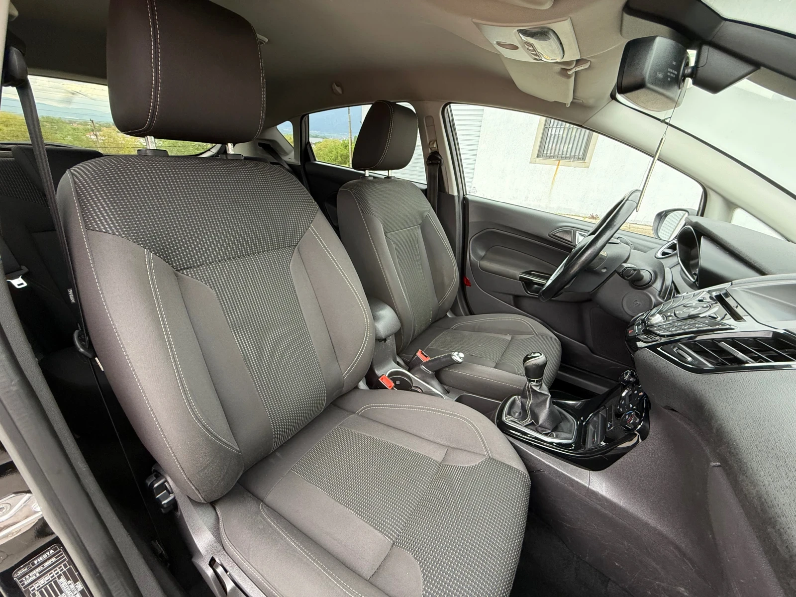Ford Fiesta  1.5TDCI* TITANIUM* EURO 6* COC* KTEO* , снимка 9 - Автомобили и джипове - 54266446