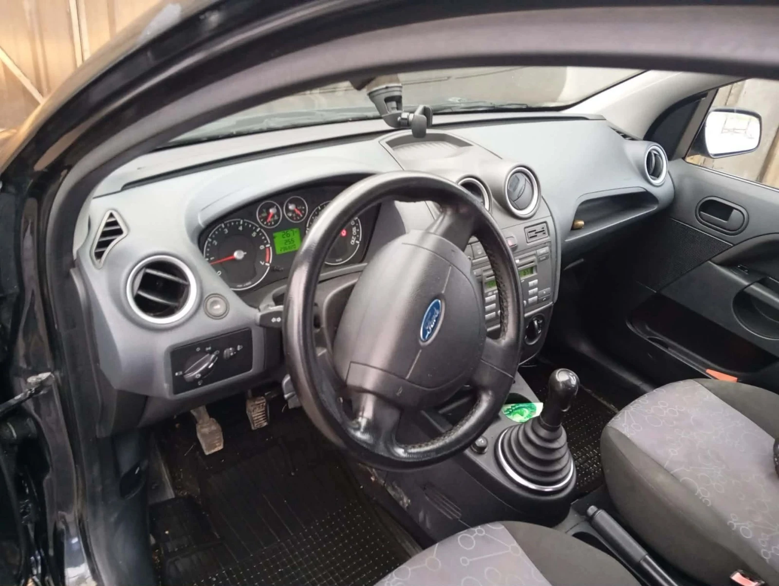 Ford Fiesta 1400, снимка 6 - Автомобили и джипове - 54414187
