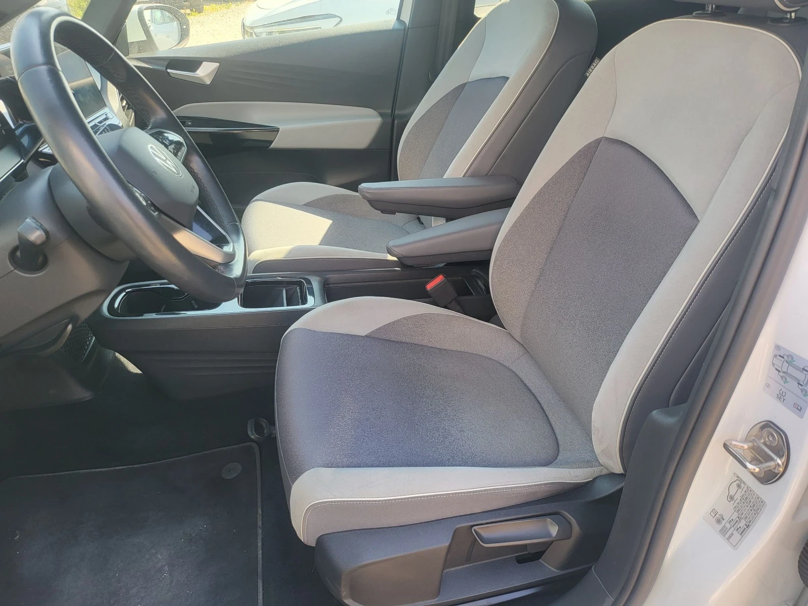 VW ID.3 Pro Perform.62Kwh.150Kw.Kamera.Led.Navi.Termopompa, снимка 8 - Автомобили и джипове - 55018148