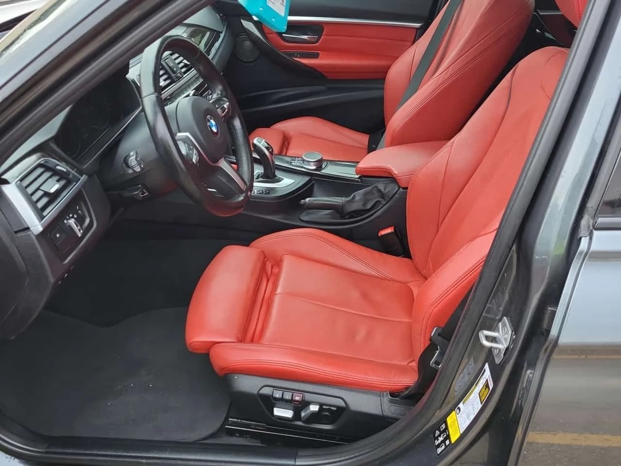 BMW 330 M-Sport * LED * Дигитално табло * Дистроник * , снимка 9 - Автомобили и джипове - 54758763