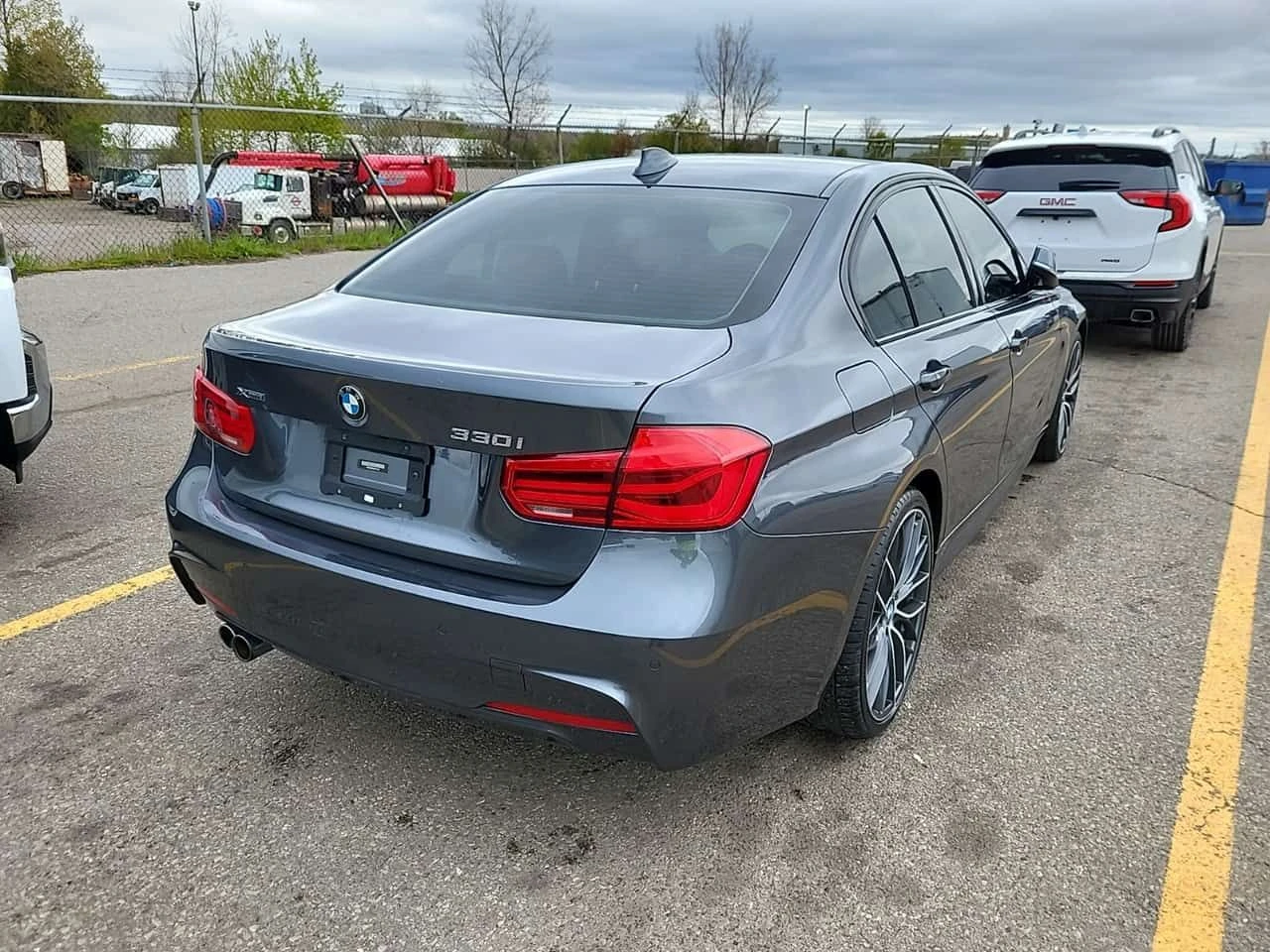 BMW 330 M-Sport * LED * Дигитално табло * Дистроник * , снимка 3 - Автомобили и джипове - 54758763