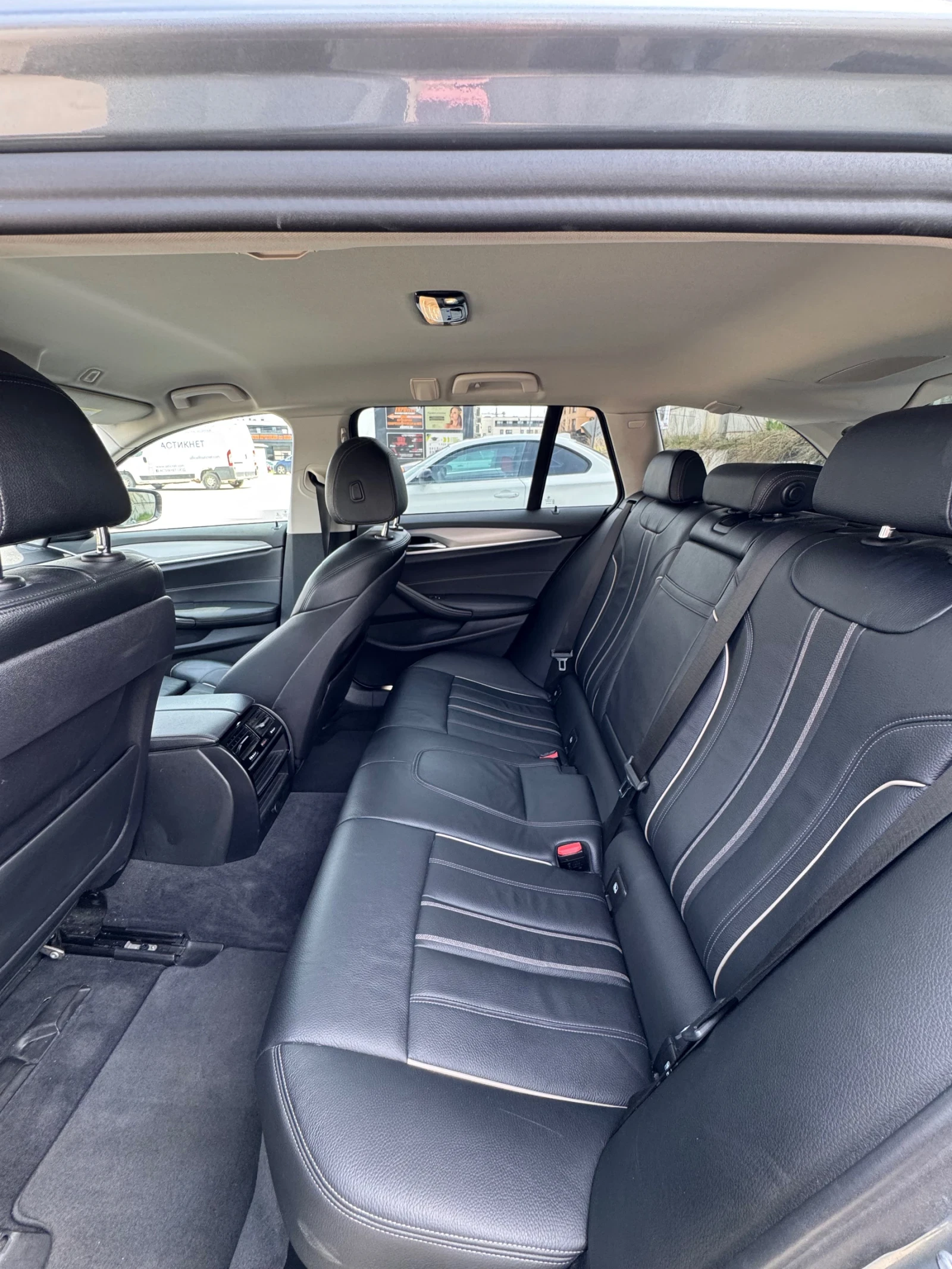 BMW 520 G31, снимка 9 - Автомобили и джипове - 54838661
