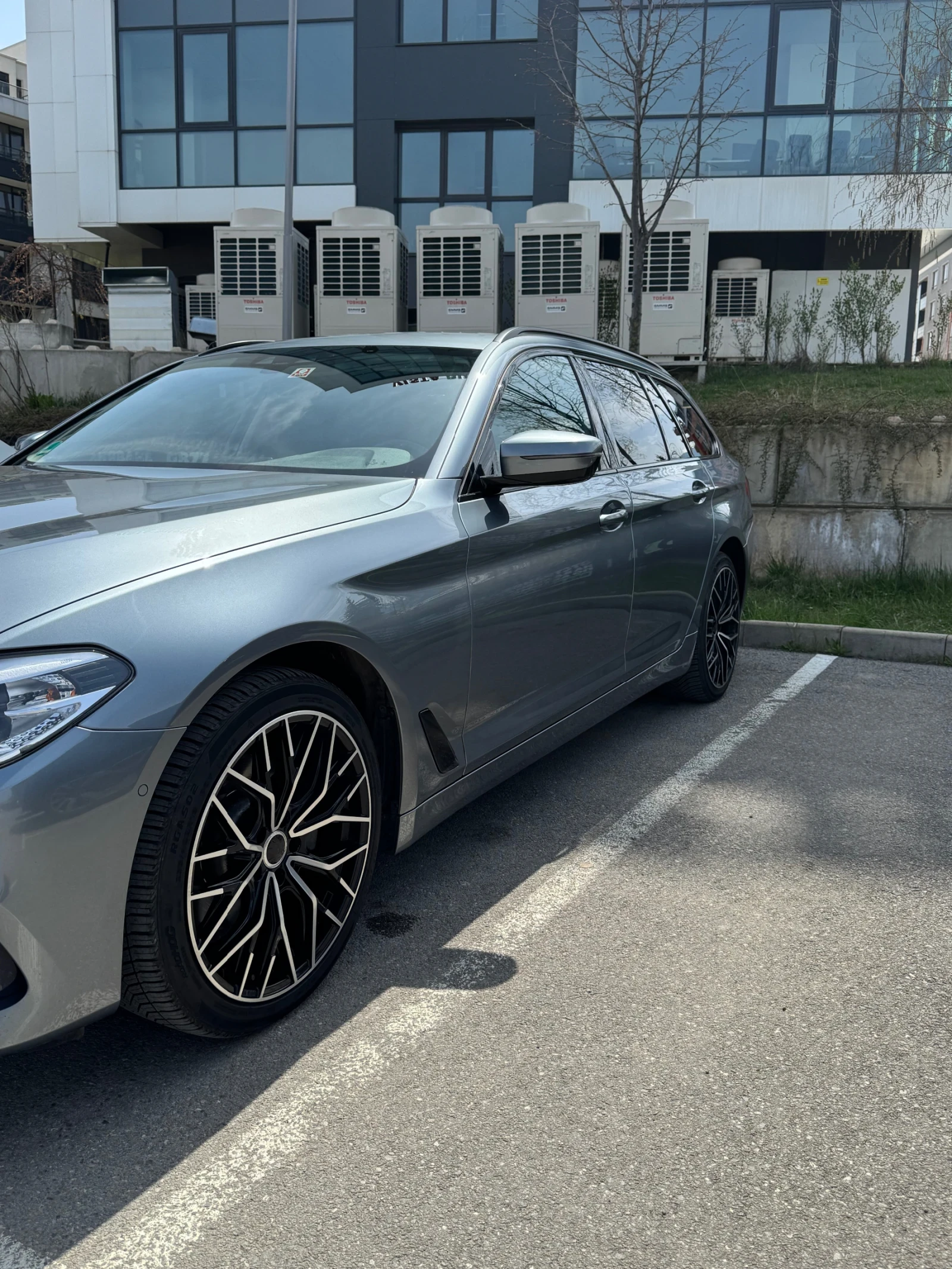 BMW 520 G31, снимка 2 - Автомобили и джипове - 54838661