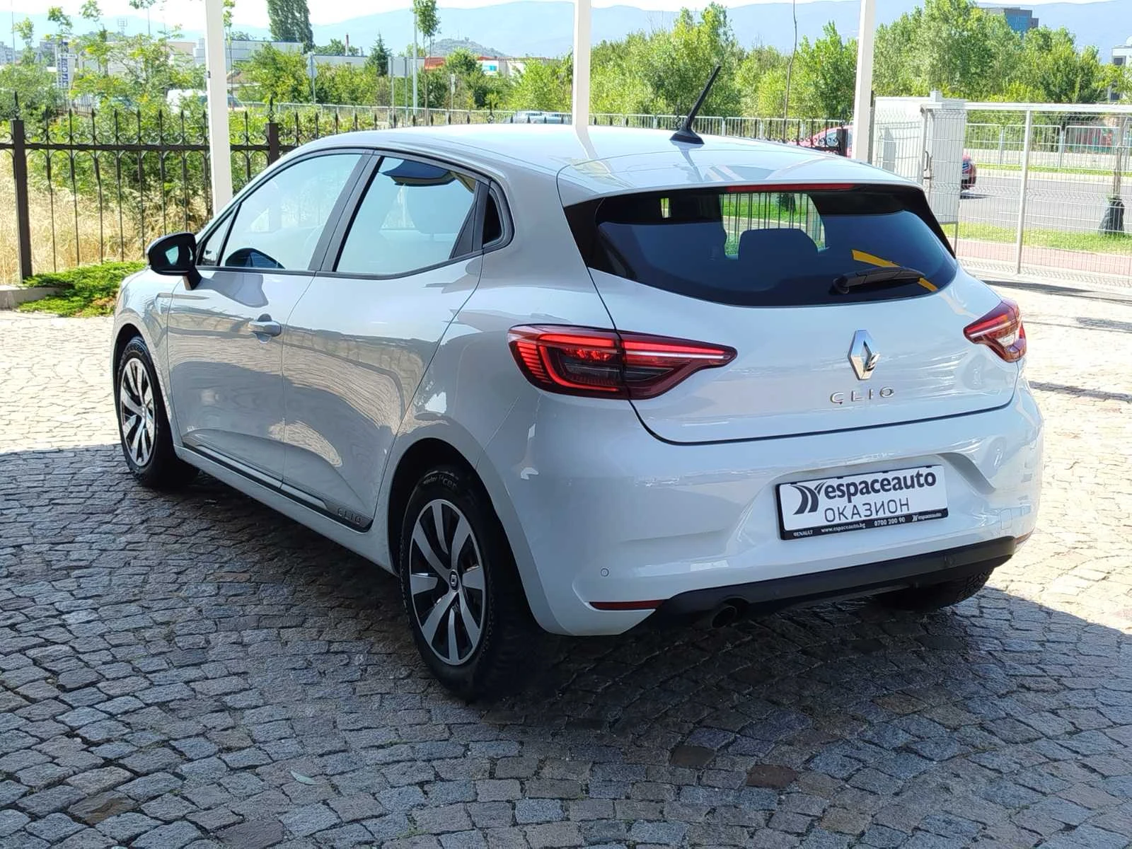 Renault Clio 1.0 TCe/90 к.с./Гаранция, снимка 7 - Автомобили и джипове - 55386038