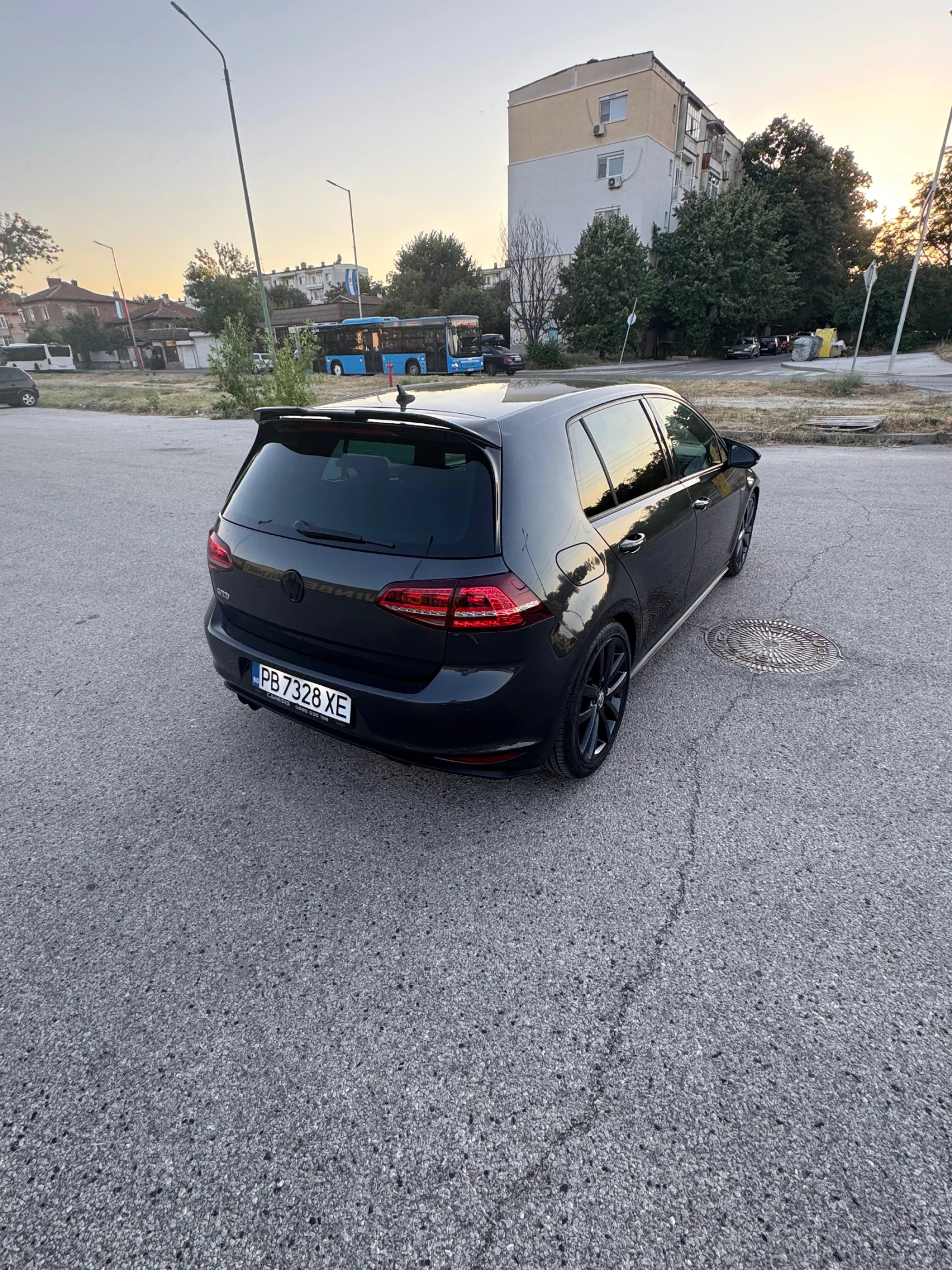 VW Golf VW GOLF 2.0 GTD, снимка 4 - Автомобили и джипове - 55437143