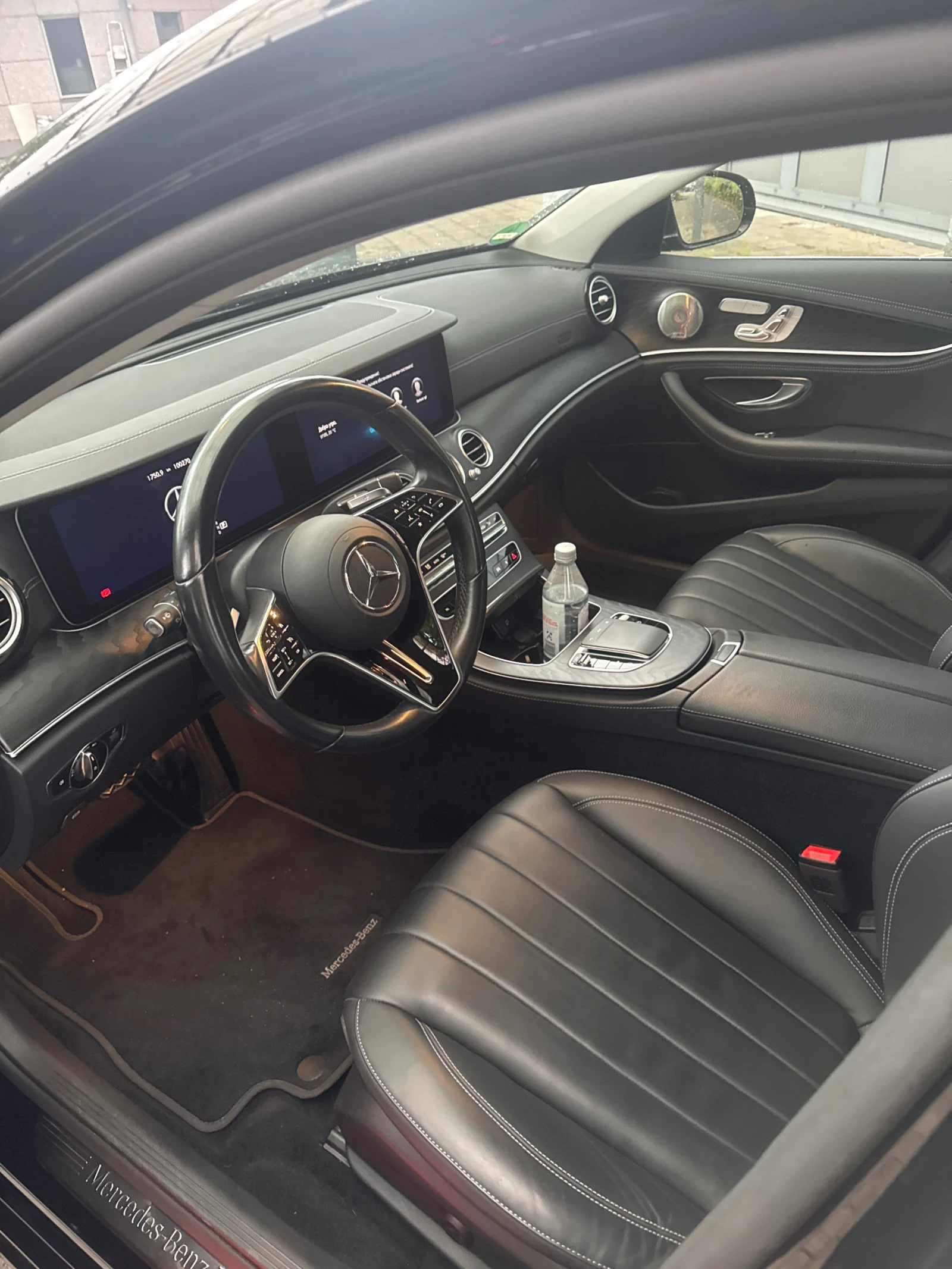 Mercedes-Benz E 400 4MATIC, снимка 10 - Автомобили и джипове - 56170248
