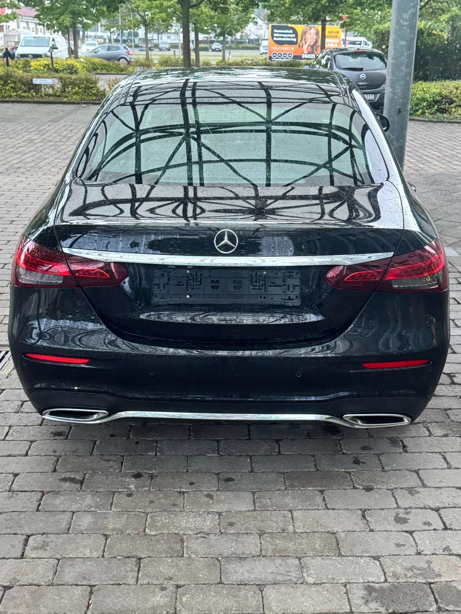 Mercedes-Benz E 400 4MATIC, снимка 4 - Автомобили и джипове - 56170248