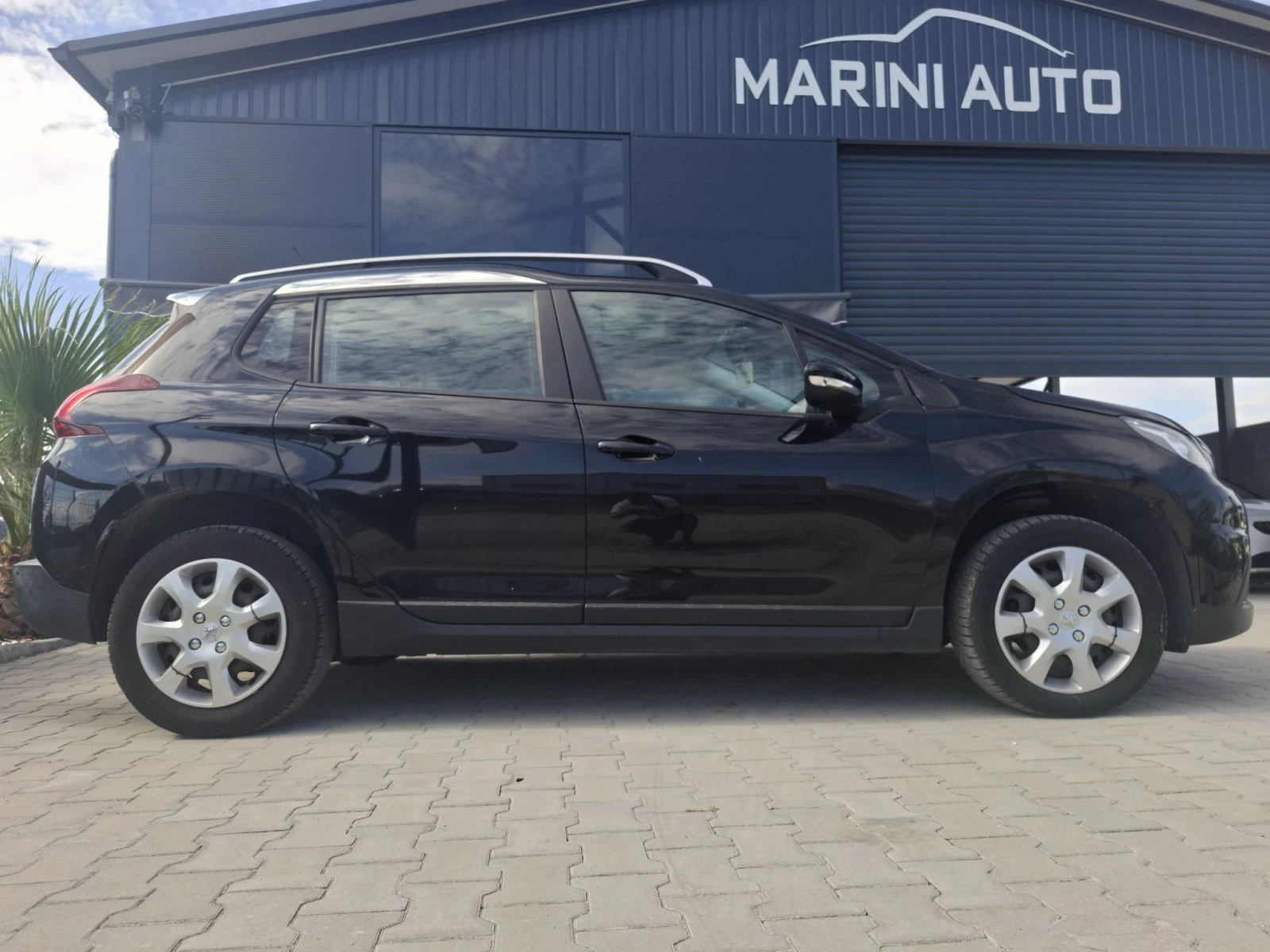 Peugeot 2008 1.2benzin facelift 2019, снимка 6 - Автомобили и джипове - 56302918