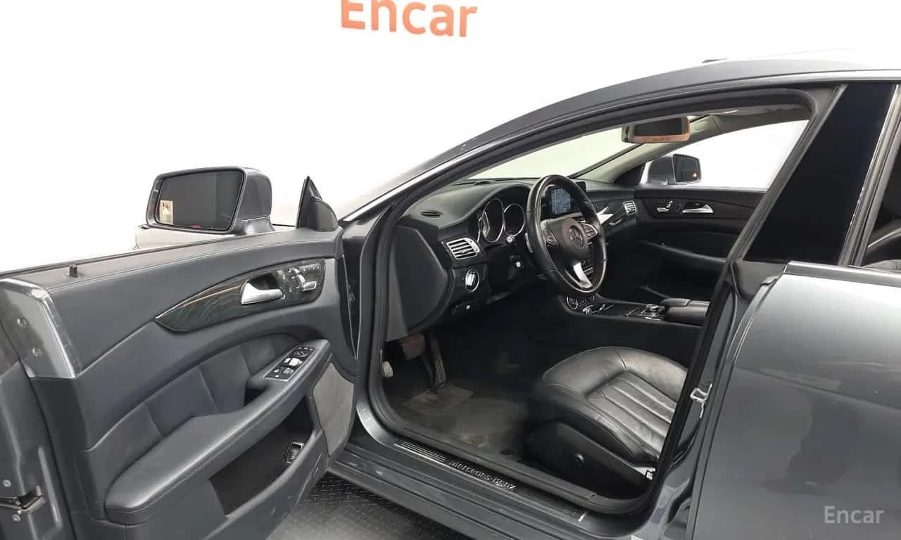 Mercedes-Benz CLS 350 d * 4MATIC * Обдухване * 360 * Шибидах * , снимка 6 - Автомобили и джипове - 56318034