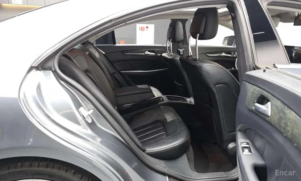 Mercedes-Benz CLS 350 d * 4MATIC * Обдухване * 360 * Шибидах * , снимка 11 - Автомобили и джипове - 56318034