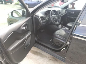 Jeep Cherokee LATITUDE PLUS 3.2 - 41500 лв. - 26958297 | Car24.bg
