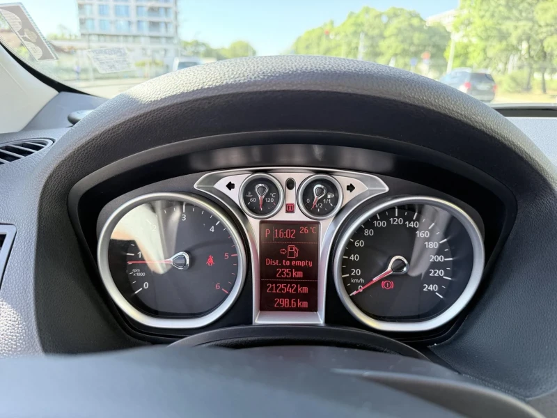 Ford Kuga Titanium , снимка 10 - Автомобили и джипове - 53015221