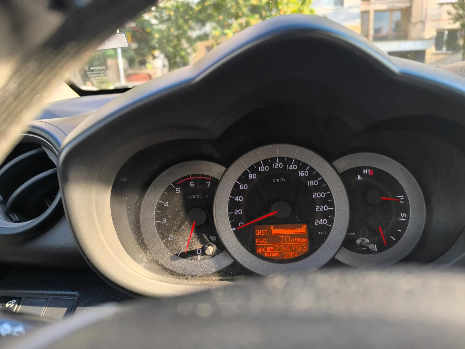 Toyota Rav4  - изображение 9