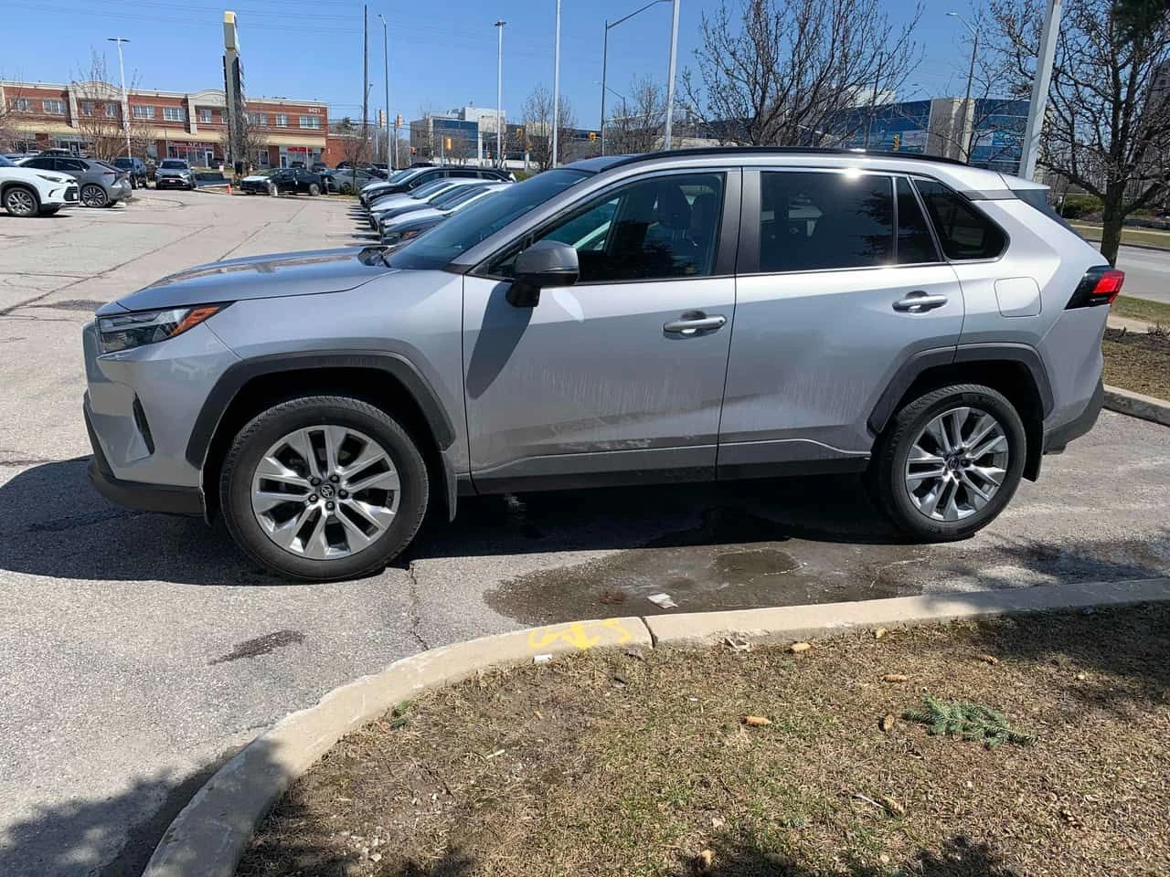 Toyota Rav4 * XLE * ПРЕДСТАВИТЕЛСТВО * ПОДГРЕВ * КАМЕРА * NAVI, снимка 2 - Автомобили и джипове - 54158318