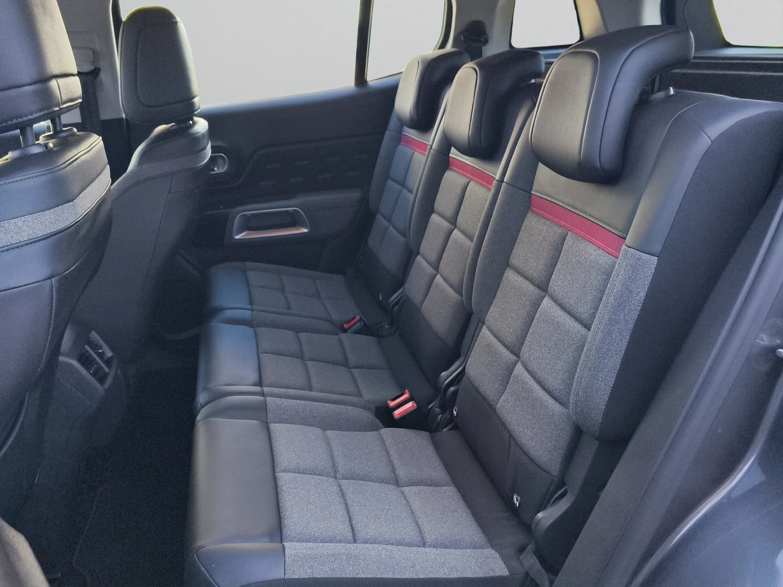 Citroen C5 Aircross FEEL PureTech 130 S&S BVM6 E6 // 2106R13, снимка 12 - Автомобили и джипове - 54351265