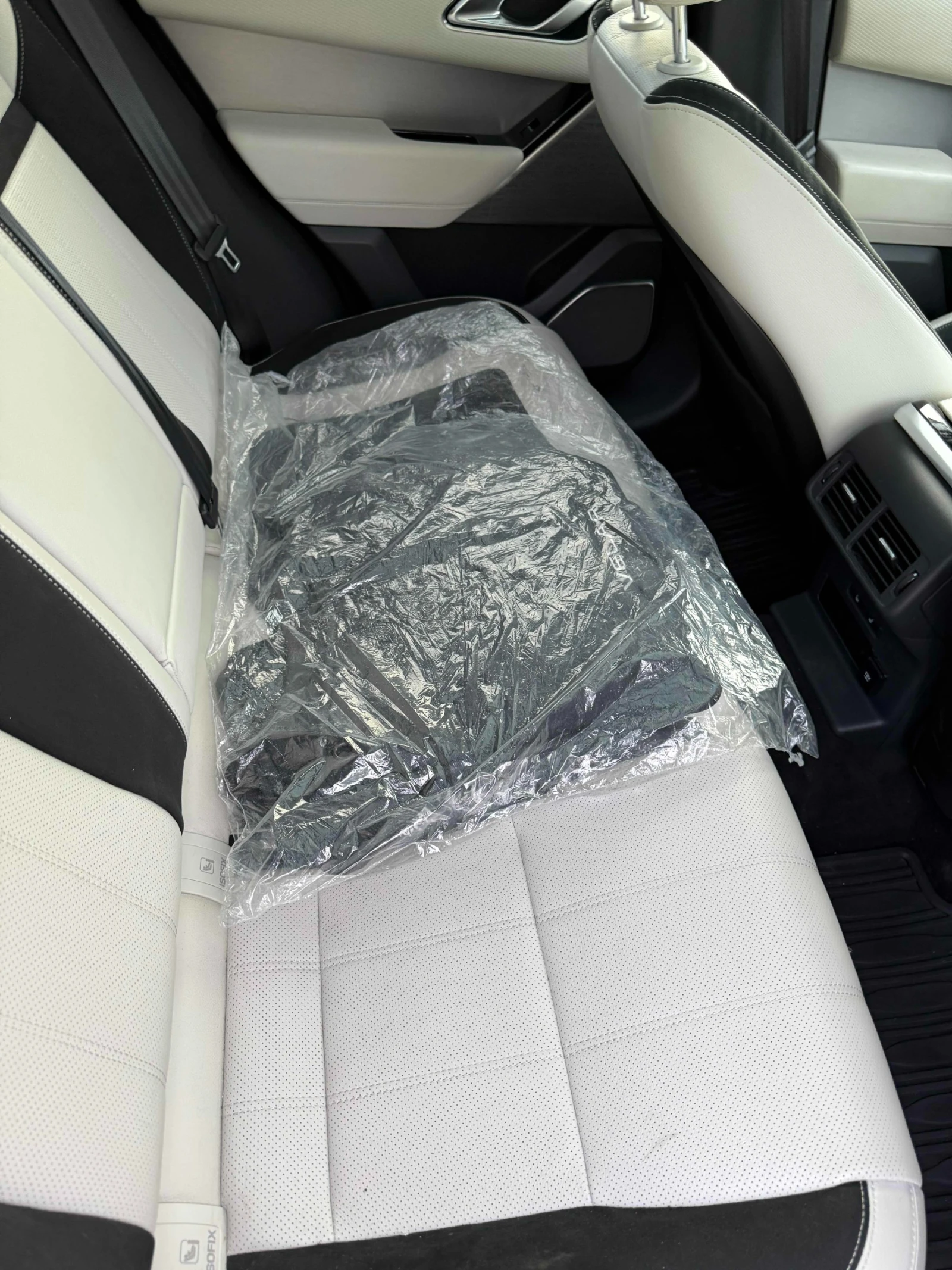Land Rover Range Rover Velar R-Dynamic S * * CARFAX * * АВТО КРЕДИТ * * , снимка 11 - Автомобили и джипове - 54611060