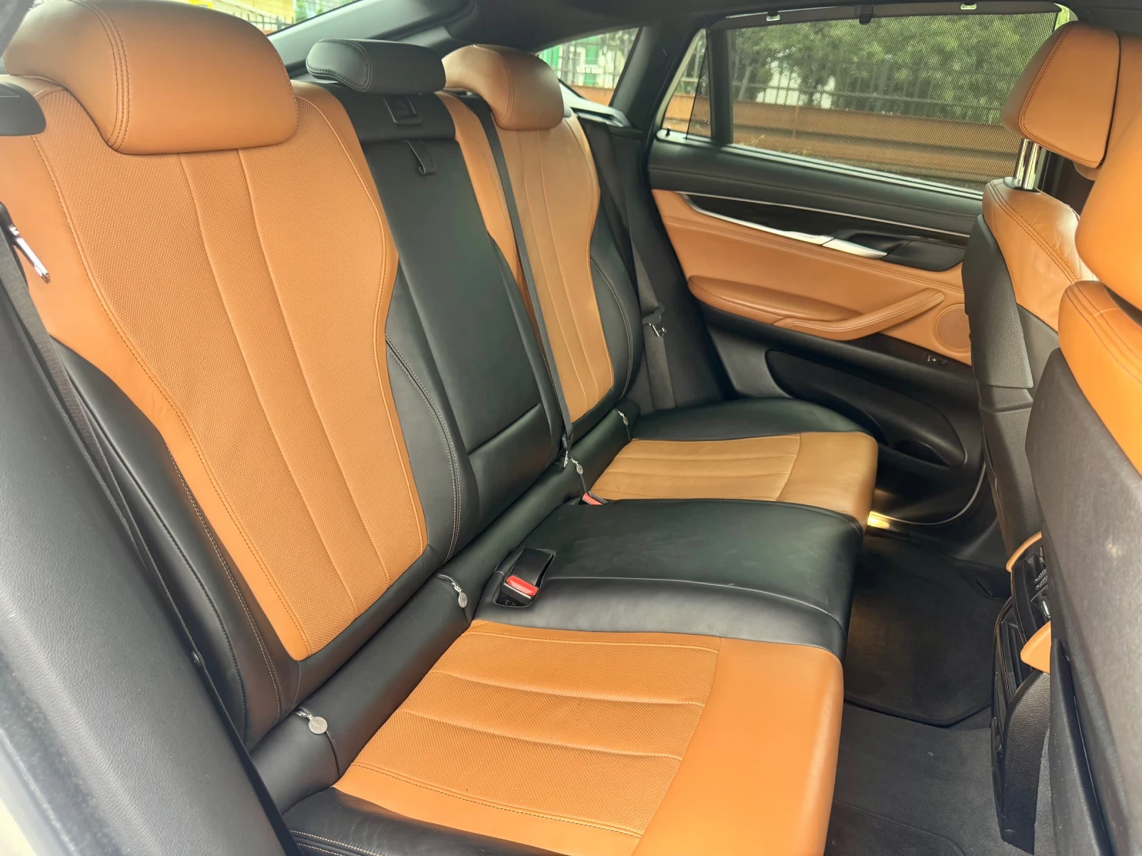 BMW X6 40d M-Pack Individual 127000км. История!, снимка 14 - Автомобили и джипове - 54877426