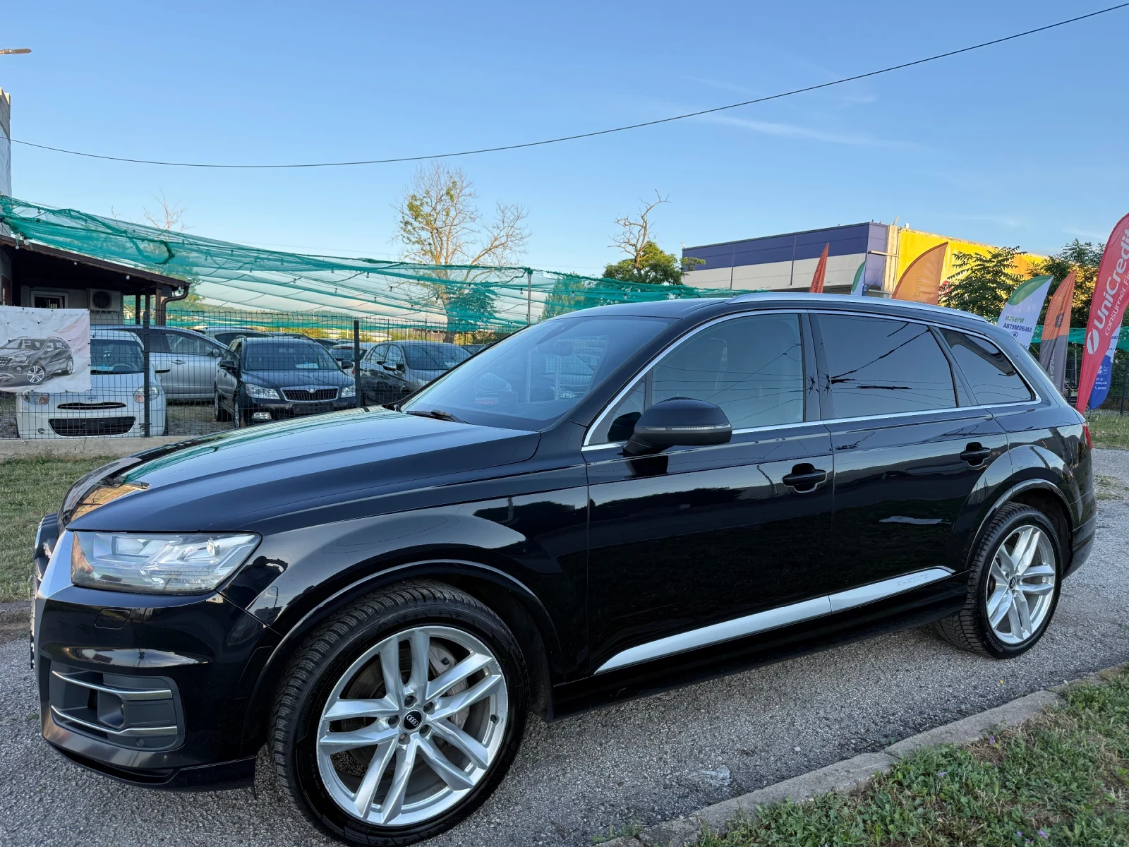Audi Q7 7 места -Q7 3.0T 333h.p 