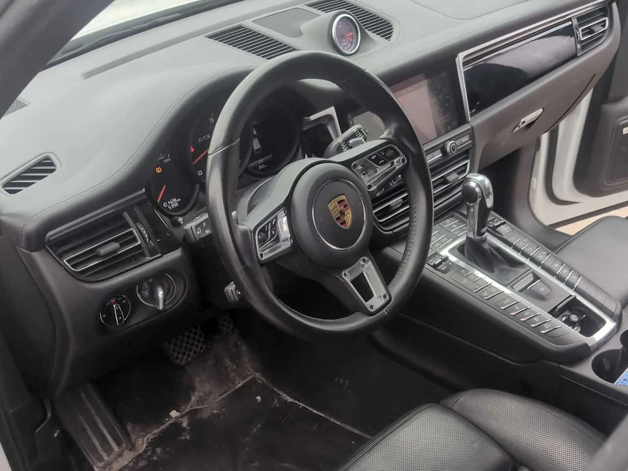 Porsche Macan * GTS * CARFAX * ОПЦИЯ ЗА ФИНАНСИРАНЕ , снимка 5 - Автомобили и джипове - 55438292