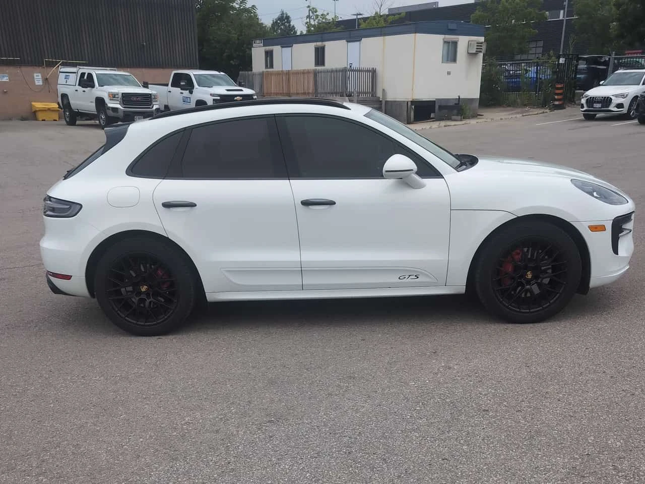 Porsche Macan * GTS * CARFAX * ОПЦИЯ ЗА ФИНАНСИРАНЕ , снимка 3 - Автомобили и джипове - 55438292