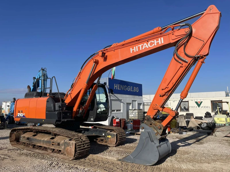 Багер Hitachi ZX 210 LC-6, снимка 16 - Индустриална техника - 48627300