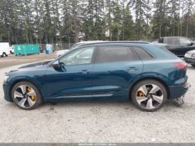 Audi E-Tron PREMIUM PLUS* QUATTRO* 360* PANO* ПОДГРЕВ* КОЖА* , снимка 13