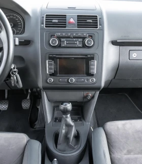 VW Touran 2.0 TDI Highline | Auto.bg — изображение 14