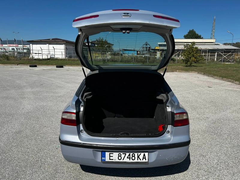 Renault Laguna 1.9 dCi, снимка 5 - Автомобили и джипове - 47390213