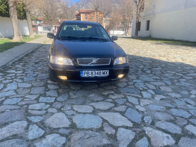 Volvo S40 1.8GDI TOP, снимка 9 - Автомобили и джипове - 49410940