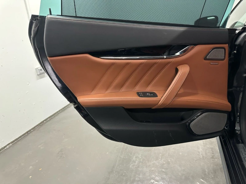 Maserati Quattroporte SQ4/430HP/B&W/SOFT/KEYLESS/E148, снимка 15 - Автомобили и джипове - 50347084