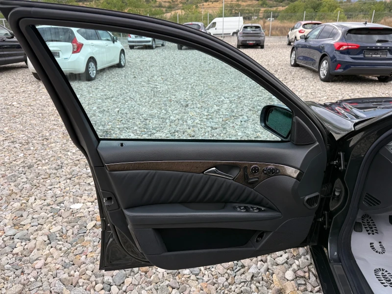 Mercedes-Benz E 500 4 MATIC, снимка 9 - Автомобили и джипове - 51696046