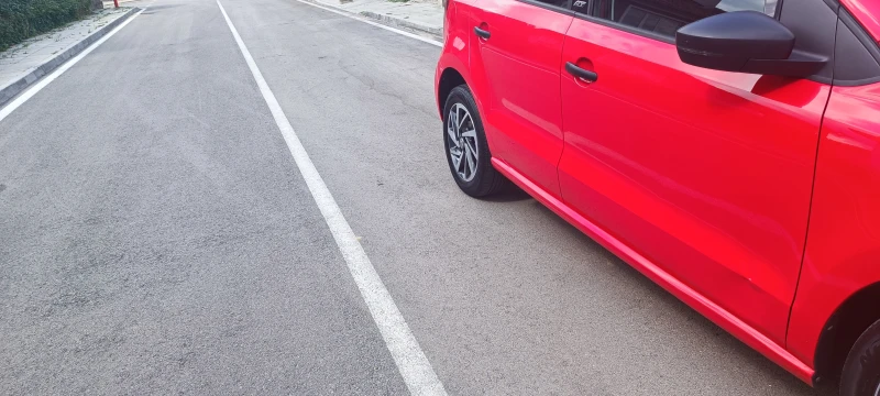 VW Polo, снимка 14 - Автомобили и джипове - 51721742
