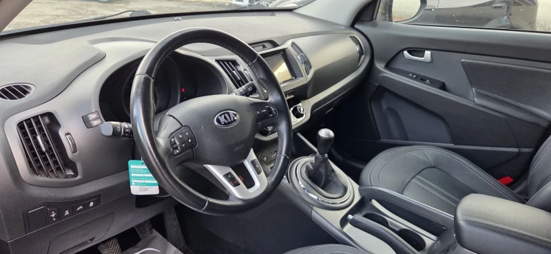 Kia Sportage 2.0бензин, 4х4, 163к.с/като нов/евро5b/, снимка 13 - Автомобили и джипове - 52449611