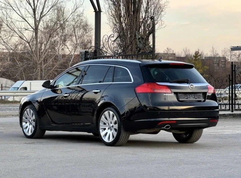 Opel Insignia 2.0CDTI АВТОМАТ ИТАЛИЯ, снимка 11 - Автомобили и джипове - 52770666